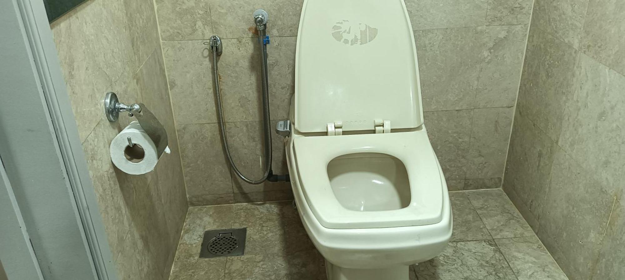 Service At Times Square Apartment